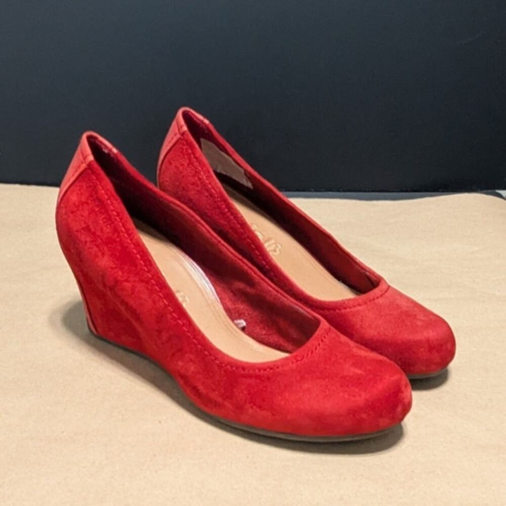 Tamaris Red Suede Wedge Heels Slip On Pumps Womens 8.5 Officewear